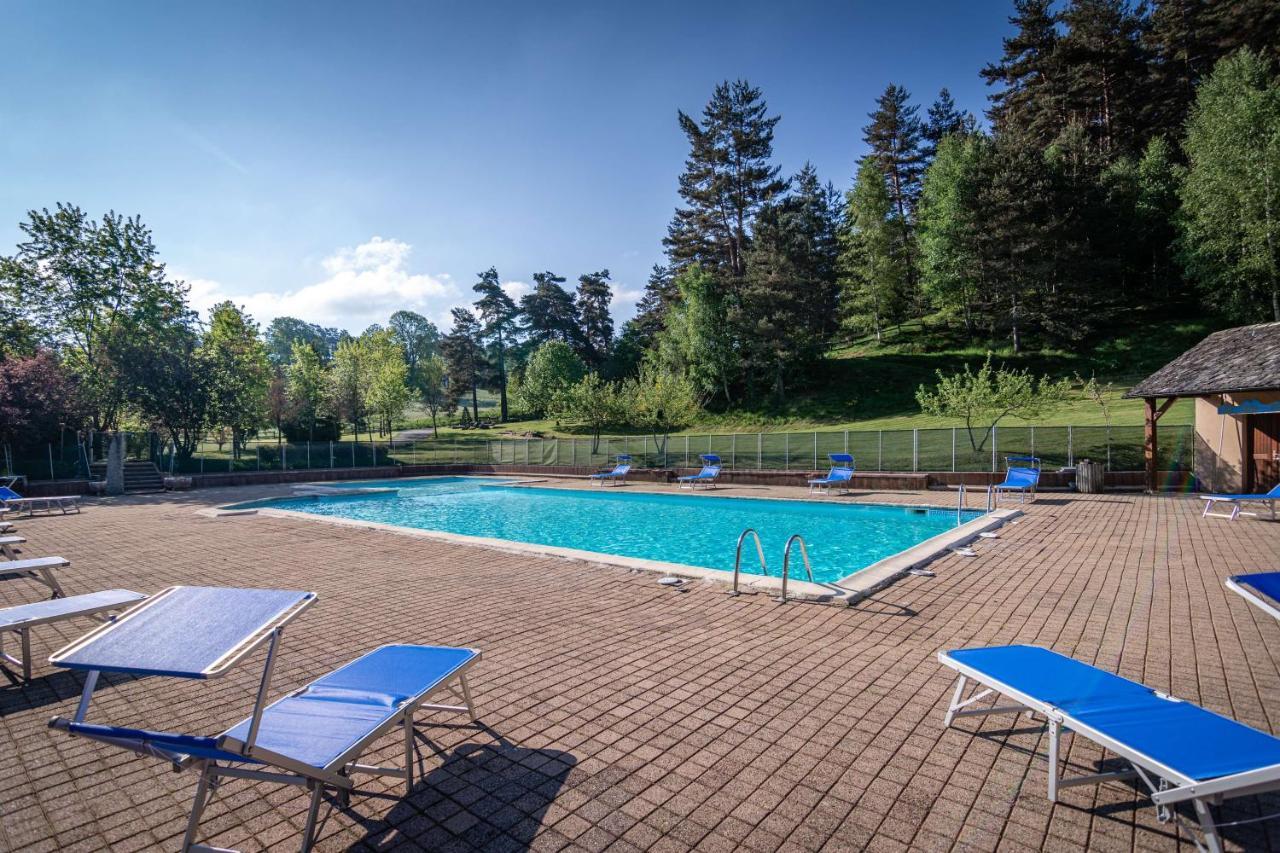Les Hameaux De Lozere Sure Hotel Collection By Best Western Fournels Esterno foto