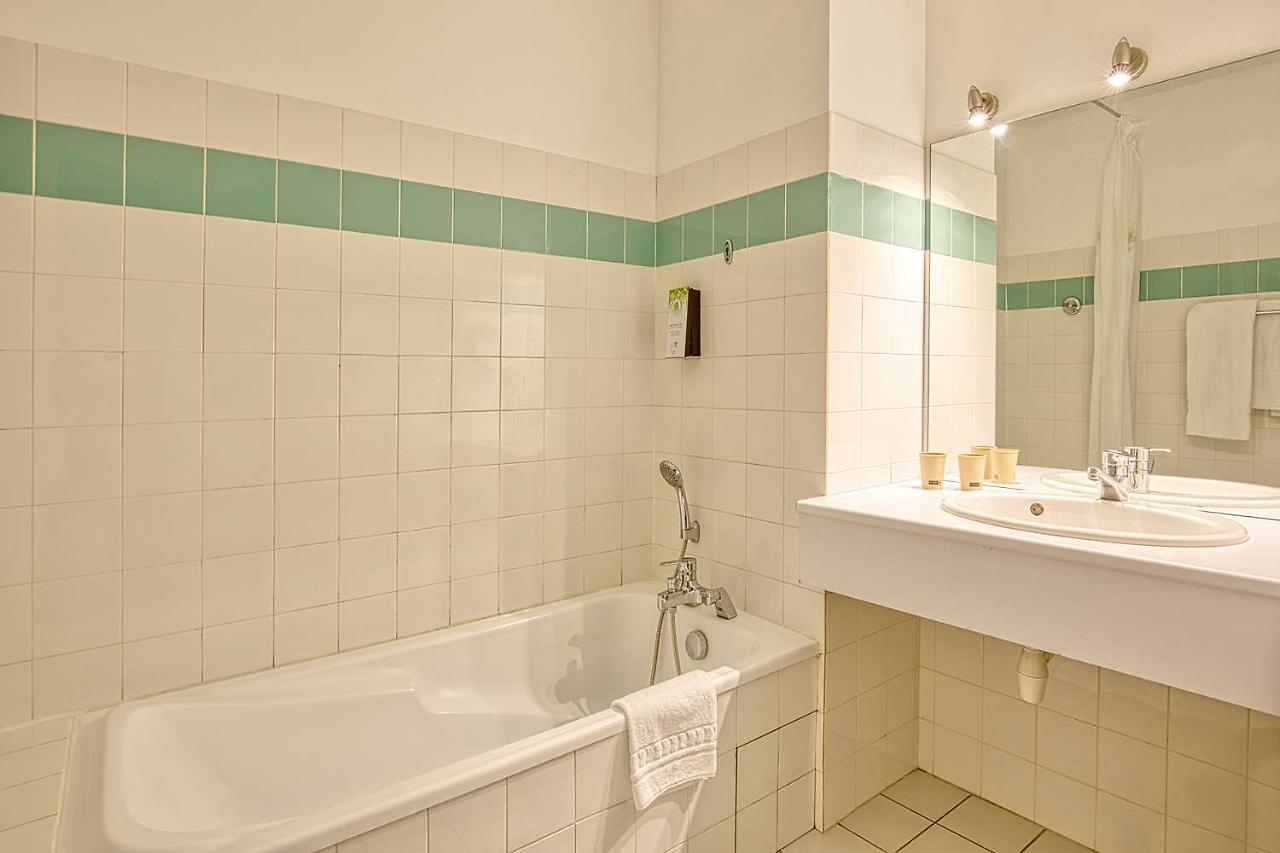 Les Hameaux De Lozere Sure Hotel Collection By Best Western Fournels Esterno foto