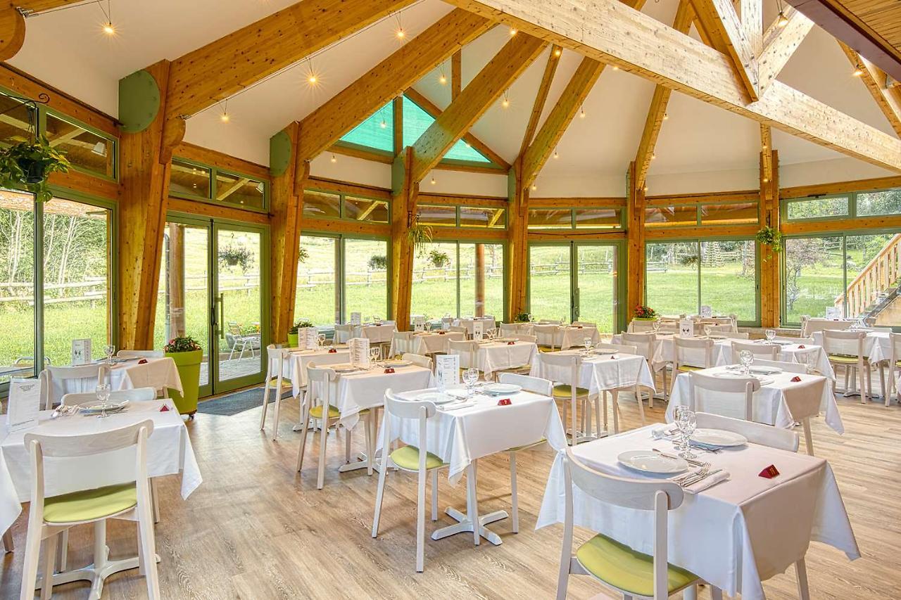 Les Hameaux De Lozere Sure Hotel Collection By Best Western Fournels Esterno foto