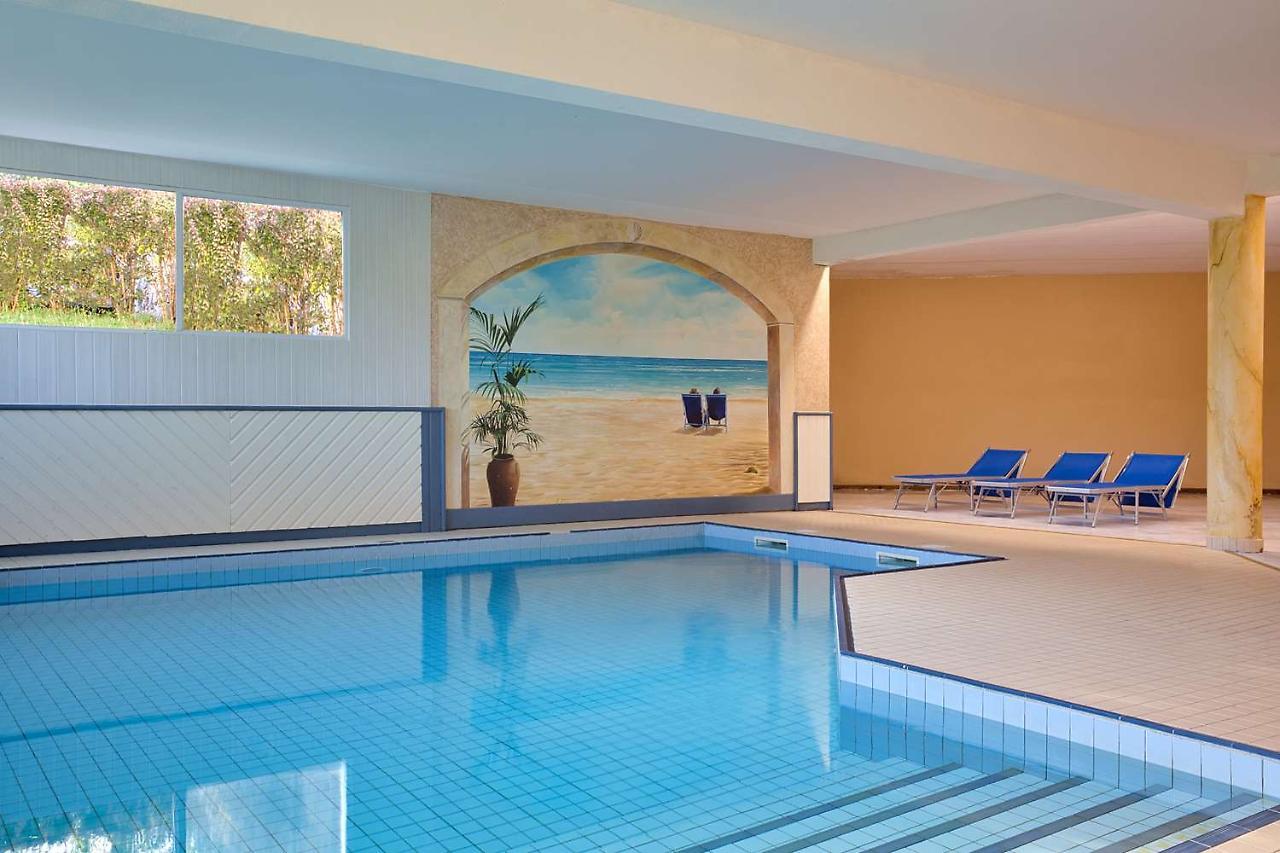 Les Hameaux De Lozere Sure Hotel Collection By Best Western Fournels Esterno foto